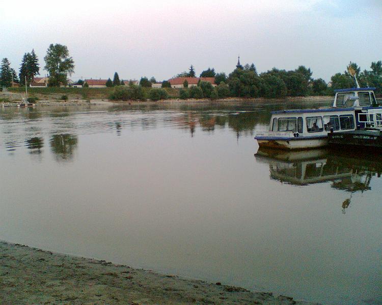 20060726192742.jpg - Kishajó