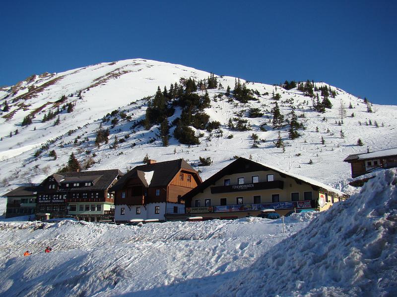 20080214092220.JPG - Ez Planneralm üdülőfalu
Elég csúf, nem?