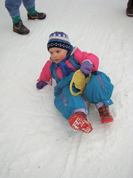 20080215154440.JPG - Kinga csúszik