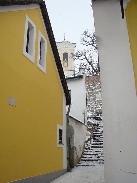 20080101122456.JPG - Várdomb és plébániatemplom